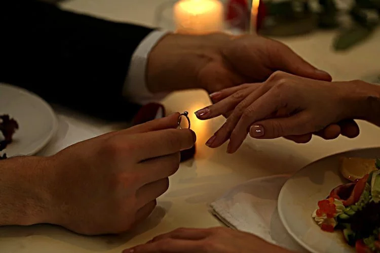 1 Karat Diamantring kaufen - Diamant mit 1,026 Karat-Gewicht und Brillant-Schliff makellos in den wichtigsten Eigenschaften